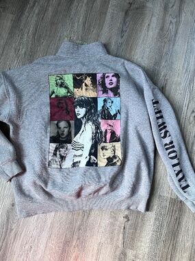 Taylor Swift Fleece Quarter Zip Pullover Eras Tour Sweatshirt Small Official 1/4